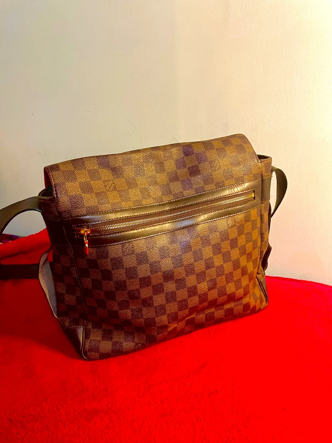 Louis Vuitton Damier Geant Messenger Bag