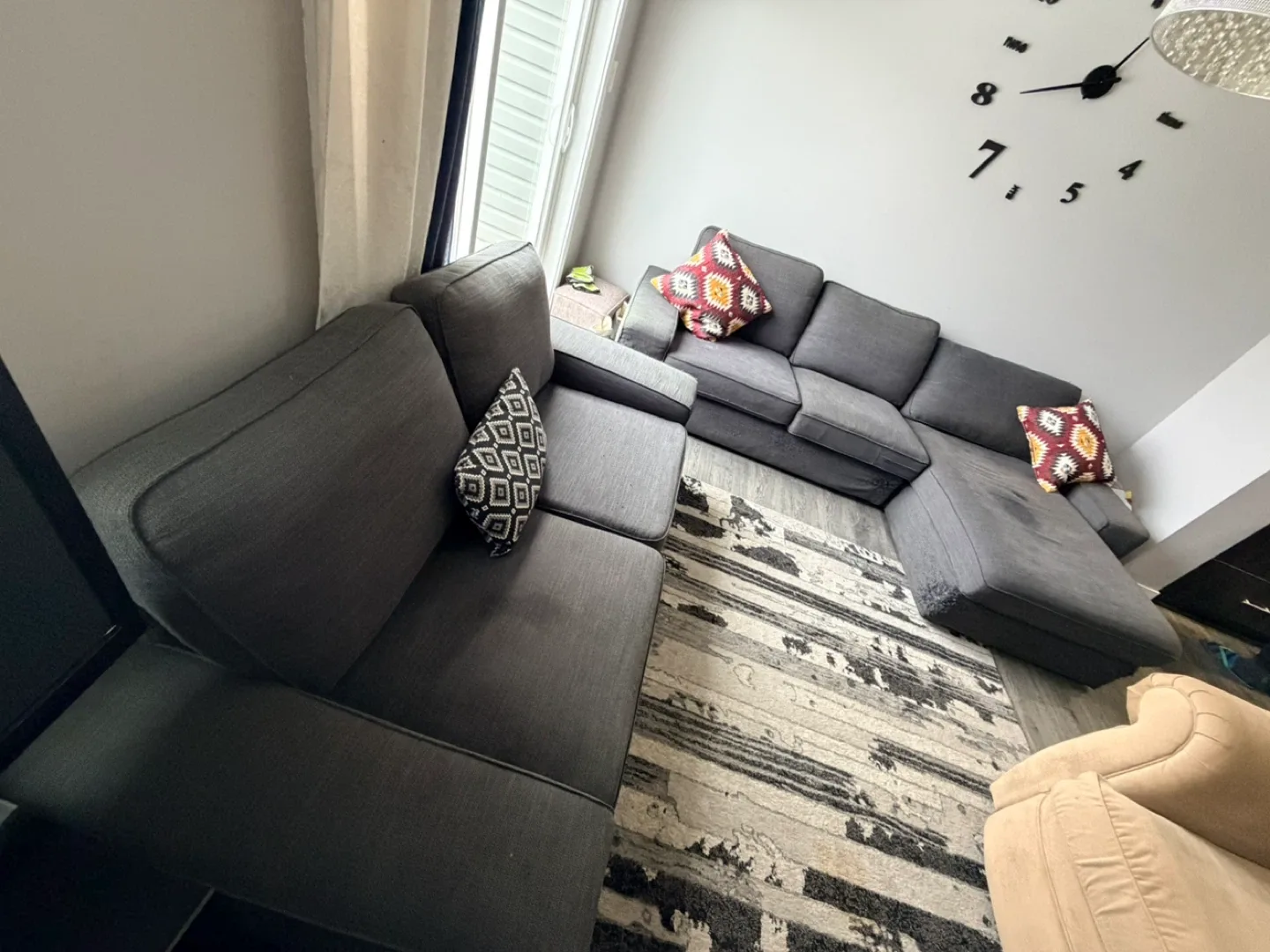 Grey Sectional Sofa image indicator(3)