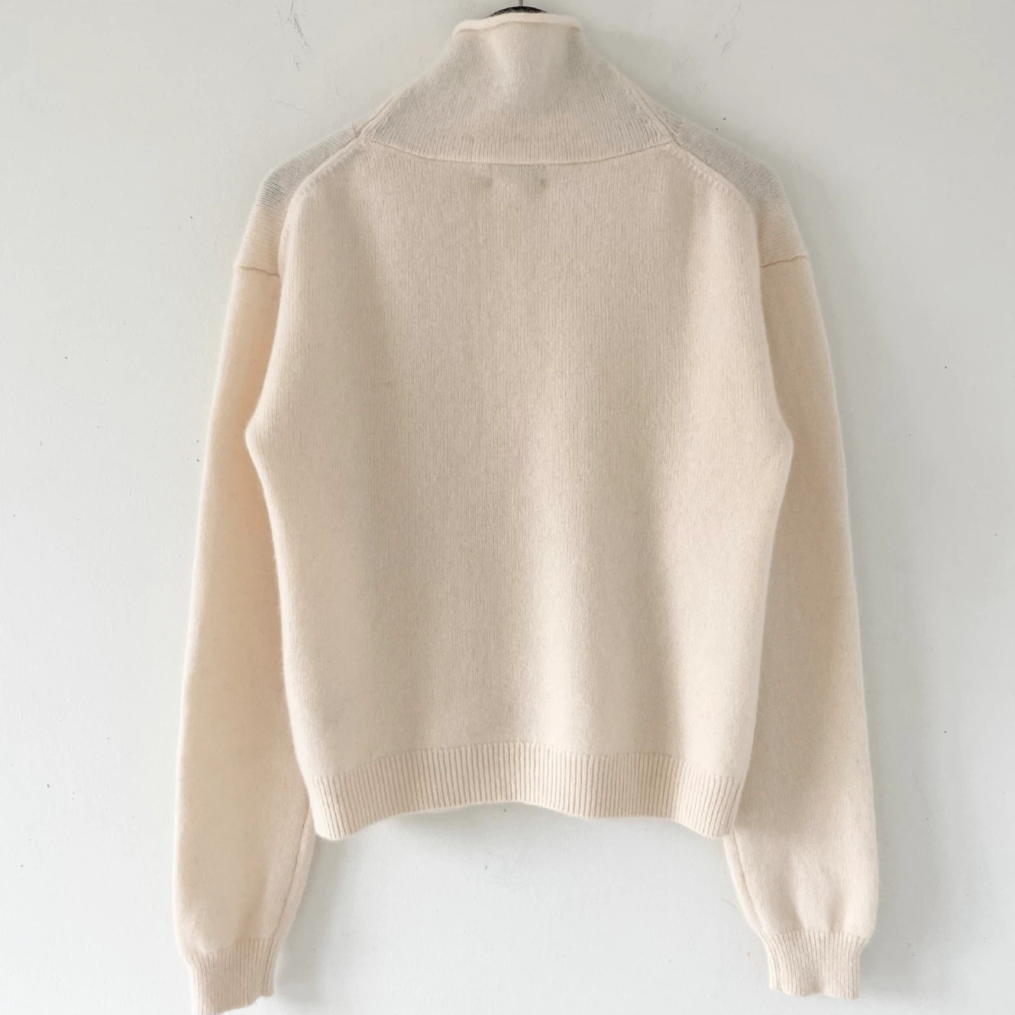 Aritzia 100% Cashmere Mockneck Sweater - photo 2