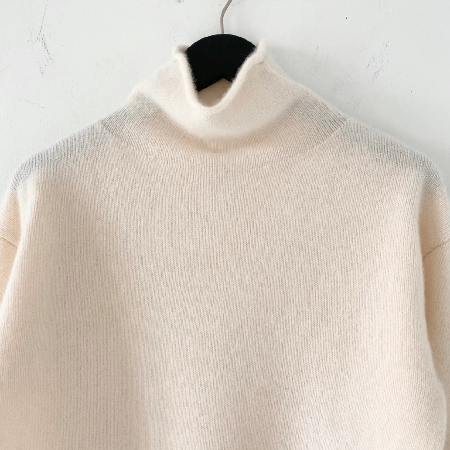 Aritzia 100% Cashmere Mockneck Sweater - photo 3
