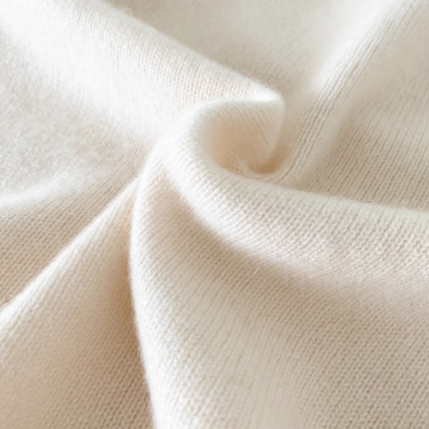 Aritzia 100% Cashmere Mockneck Sweater - photo 5