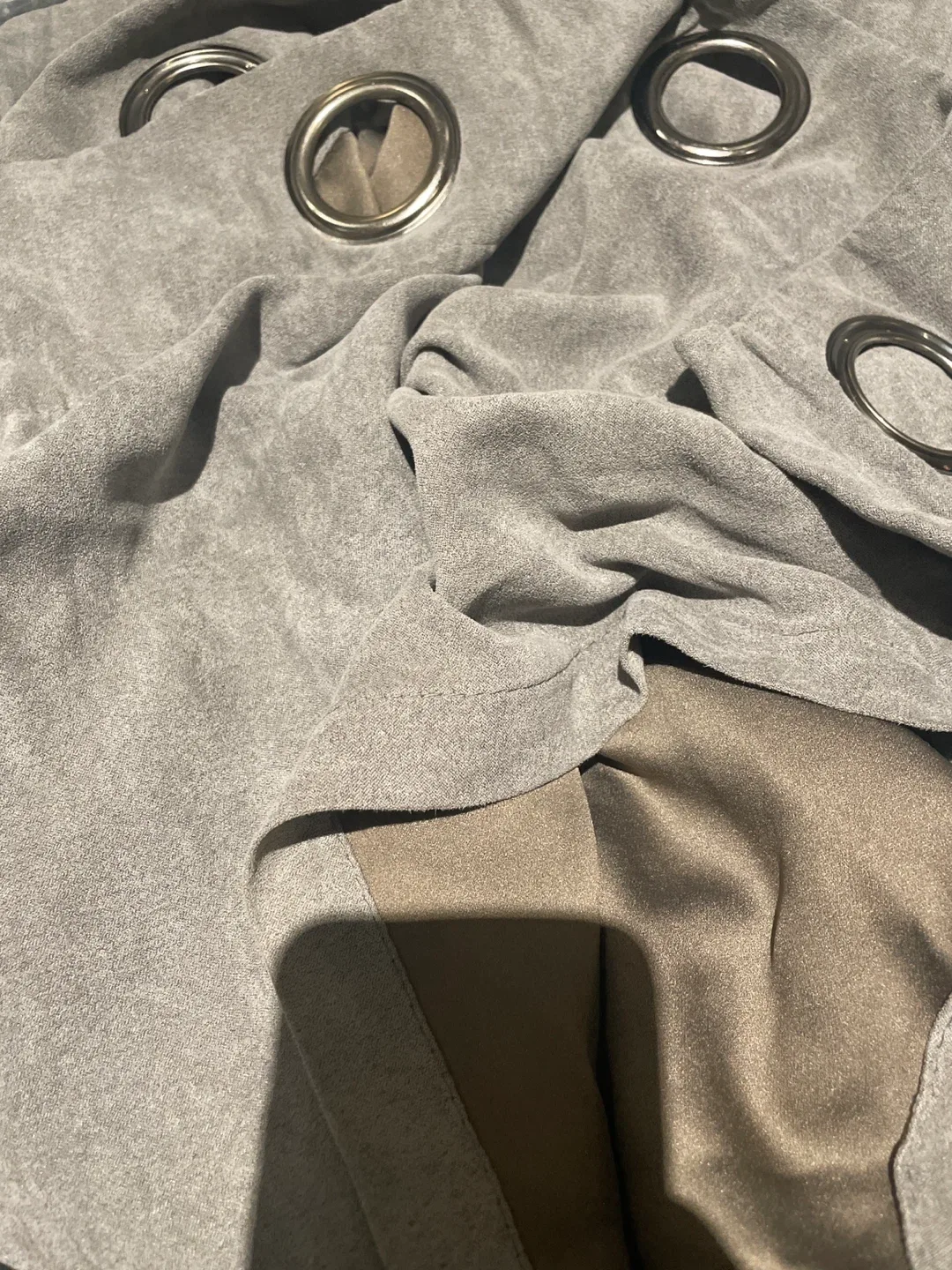 Grey Velvet Curtains image indicator(2)