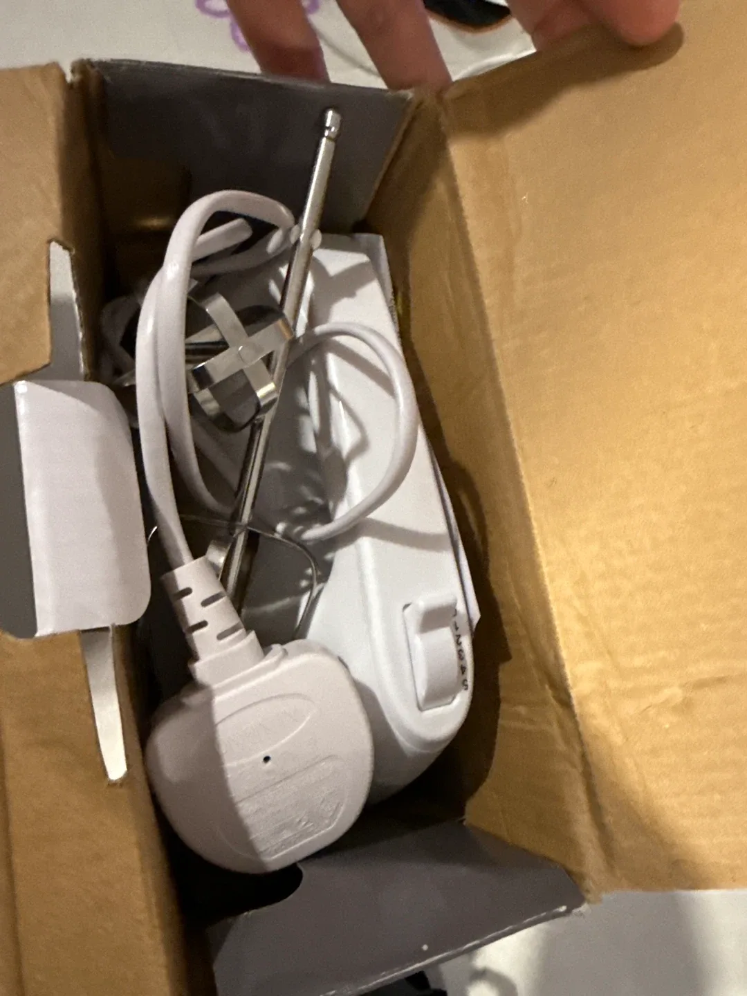 Status 150W Hand Mixer - White image indicator(2)