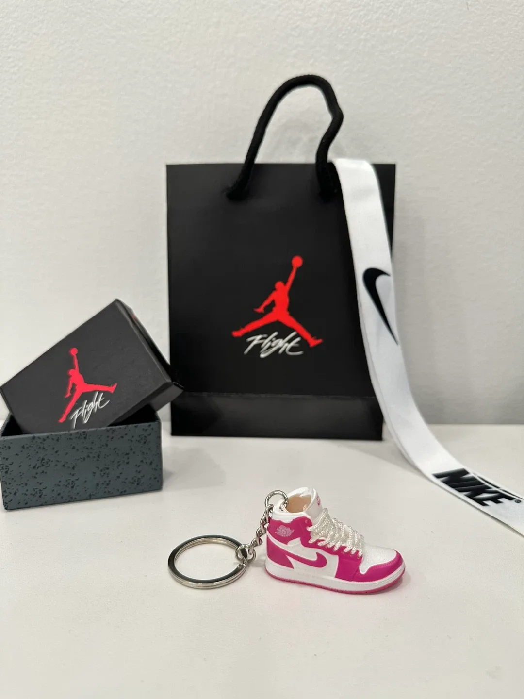 Jordan Sneaker Keychain Set image indicator(9)