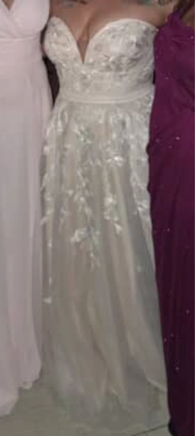 Wedding Dress, Floral Lace - photo 3