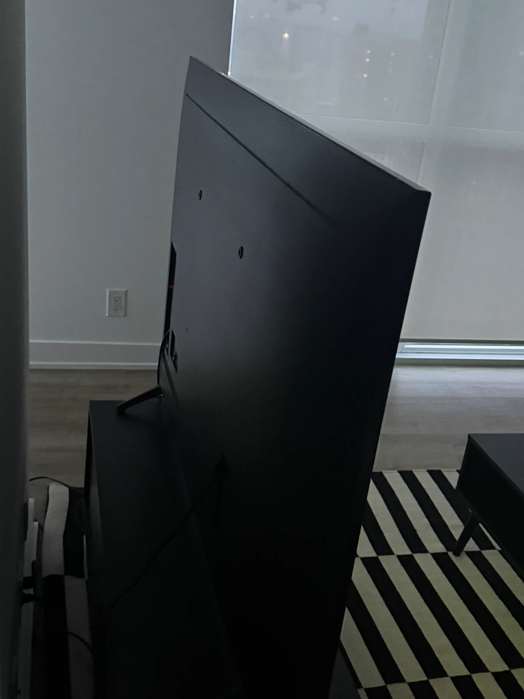 Samsung 6 Series (65") TV - photo 4