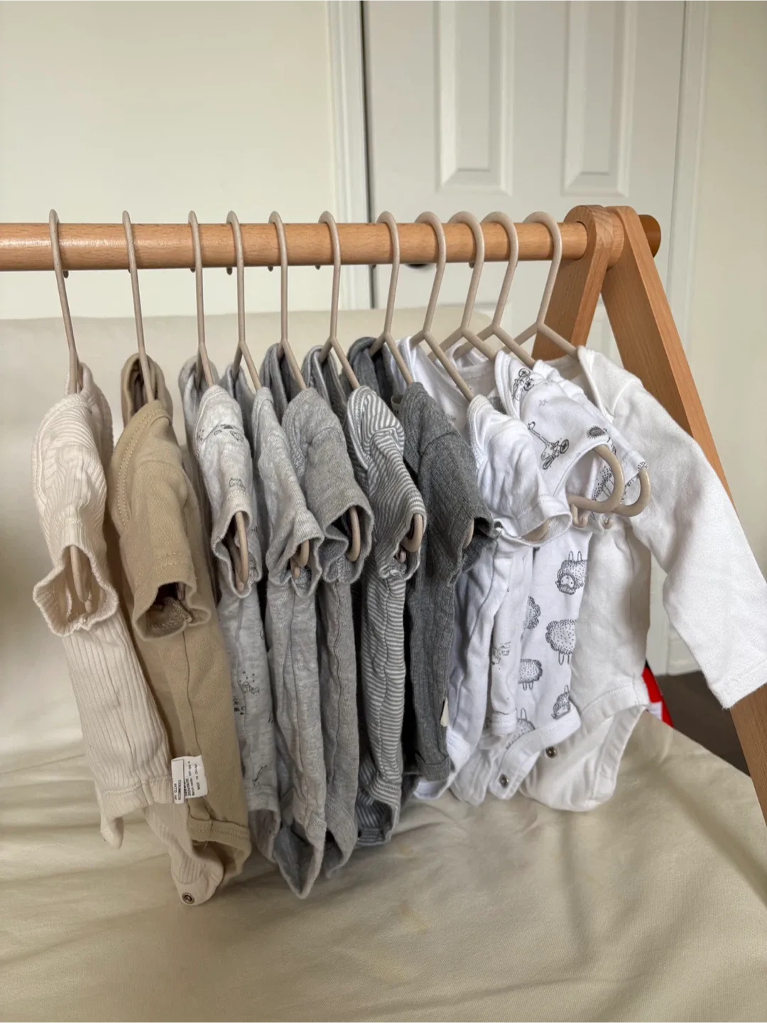 Carter, Old Navy & Winners etc. 0-3M Baby Onesies (11 pc)