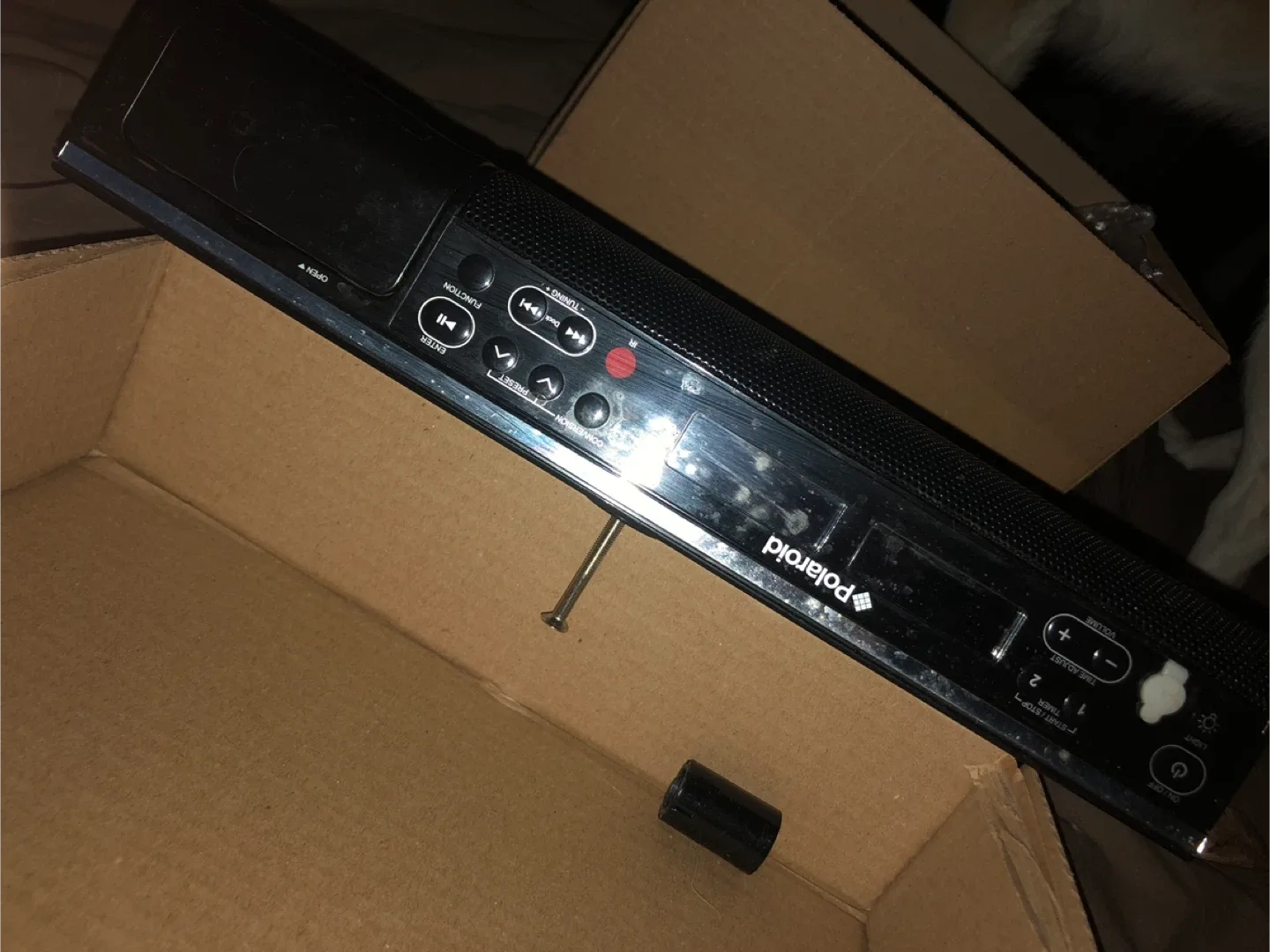 Polaroid IUTC-123 Under-The-Counter Music System