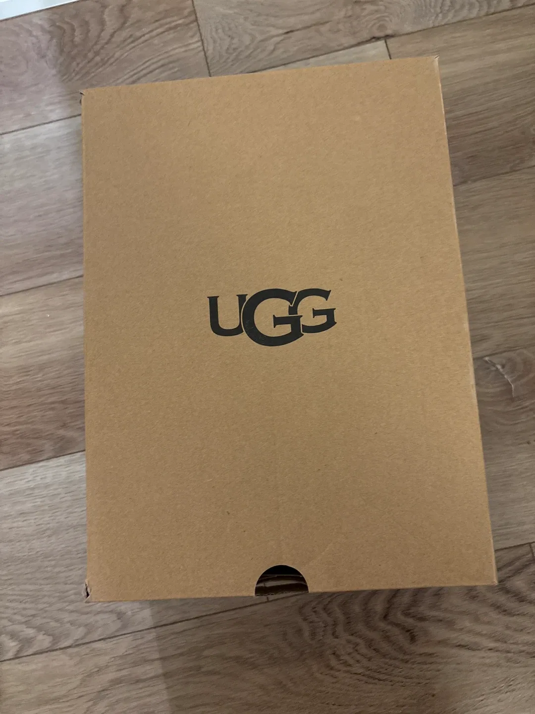 BRAND NEW UGG Classic Micro Low cut size 8 image indicator(7)
