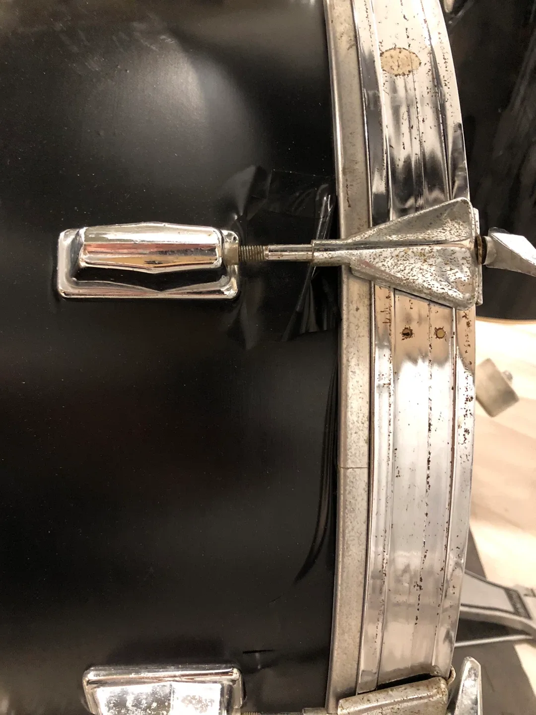 Drum set with vintage 24” bass drum image indicator(5)