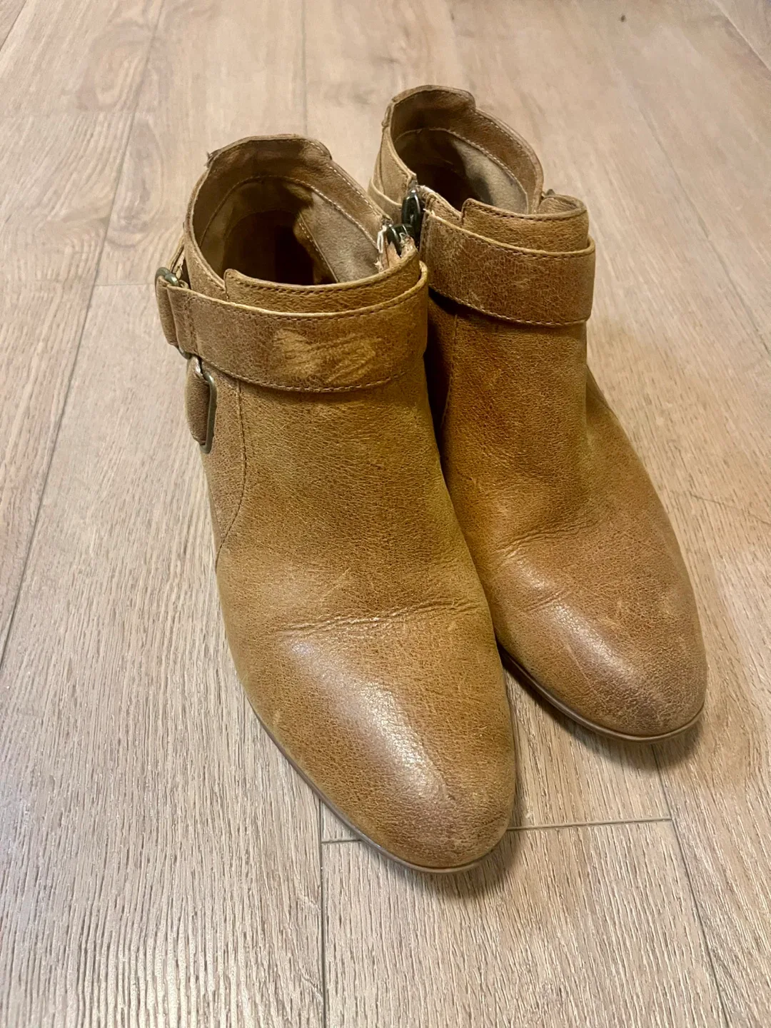 Clark’s Indigo Ankle Boots Size 9M