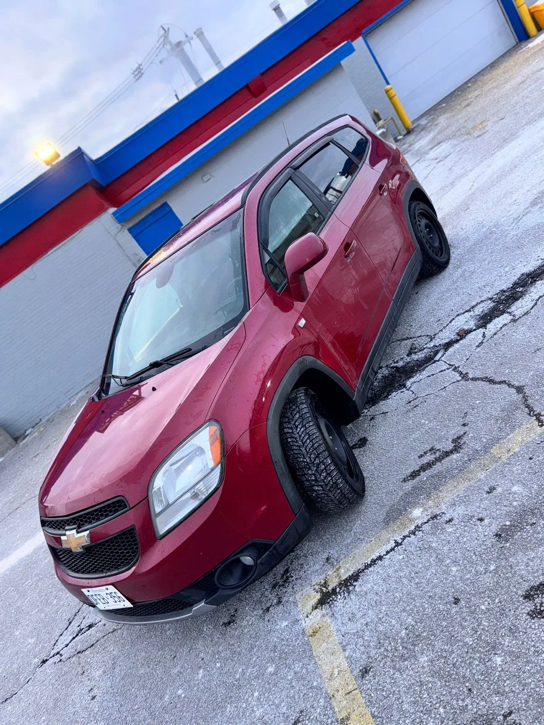 Red Chevrolet Orlando image indicator(8)