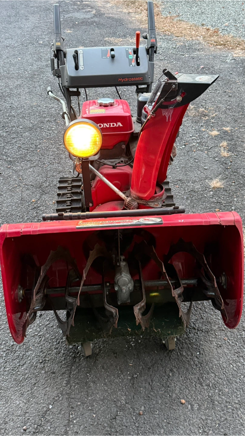 Honda HS1132 Snowblower - photo 4