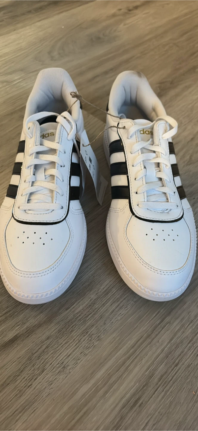 Adidas Shoes - Size 8.5 - photo 2