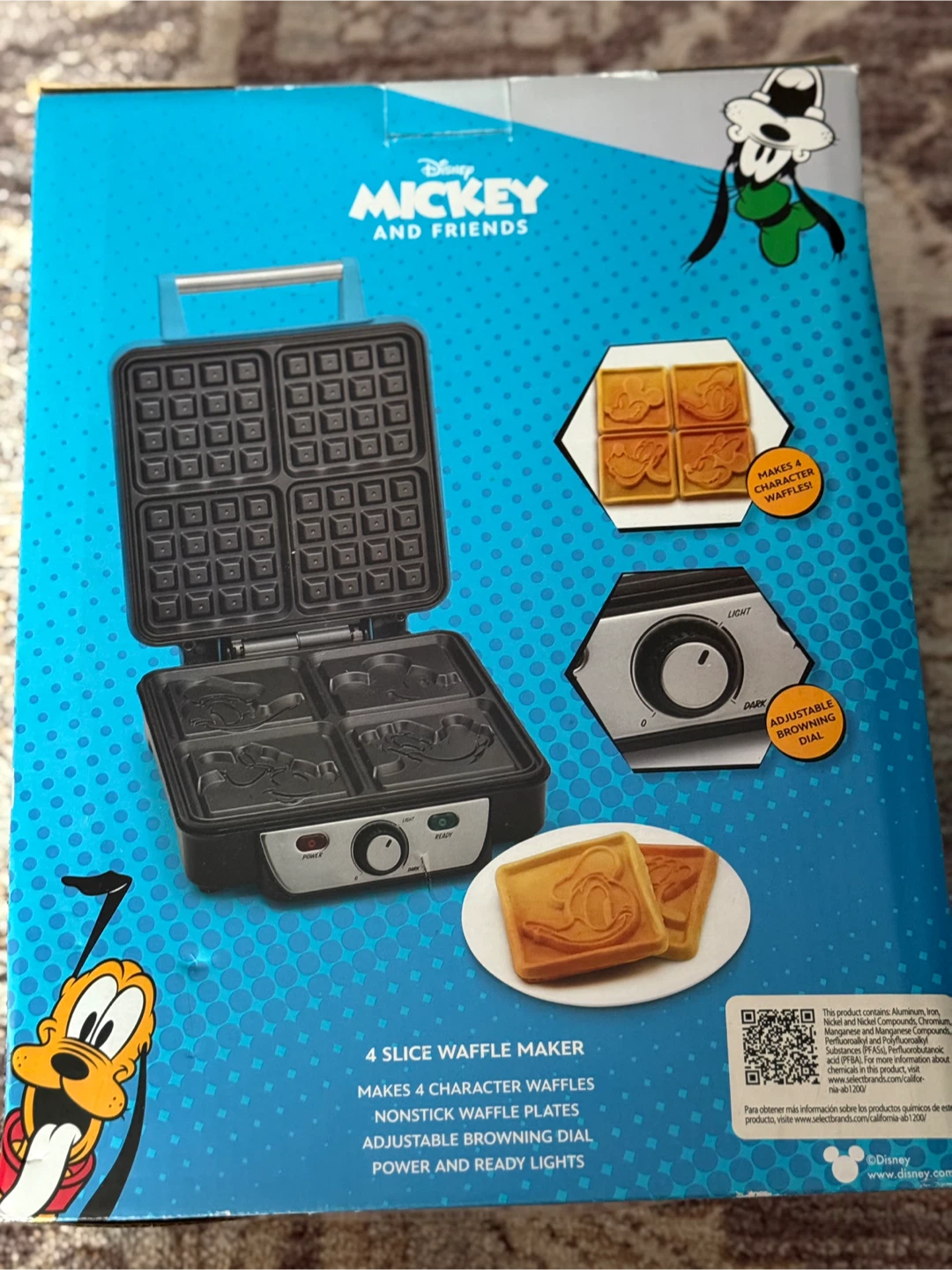 Disney Mickey & Friends 4-Slice Waffle Maker - New - photo 3