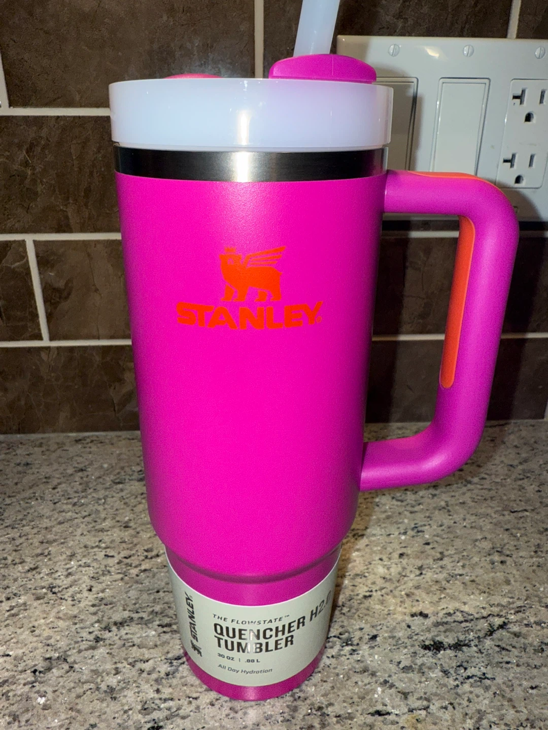 Brand new Stanley Quencher H2.0 Tumbler - 30 oz - photo 3