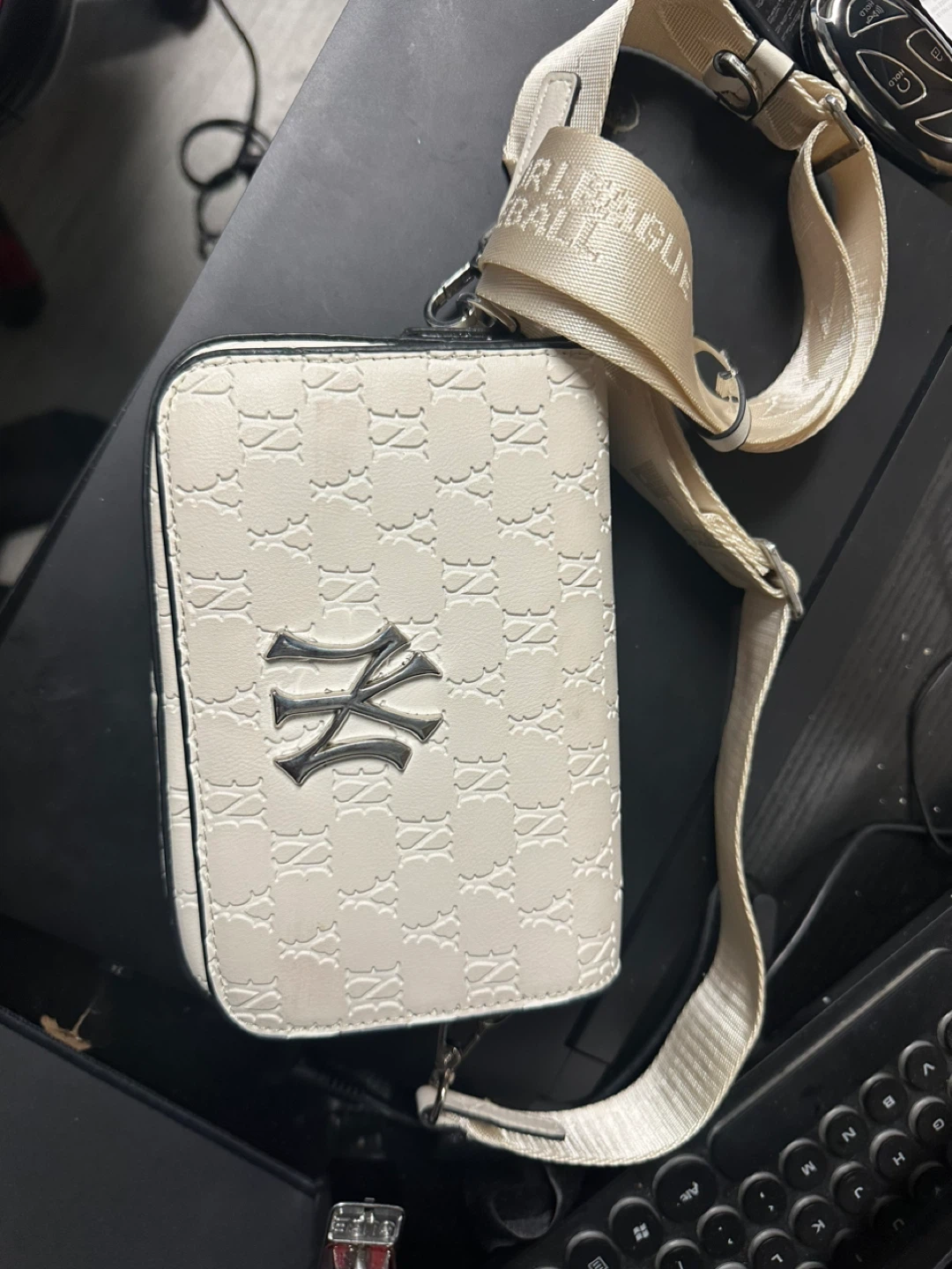 MLB New York Yankees Crossbody Bag - photo 2