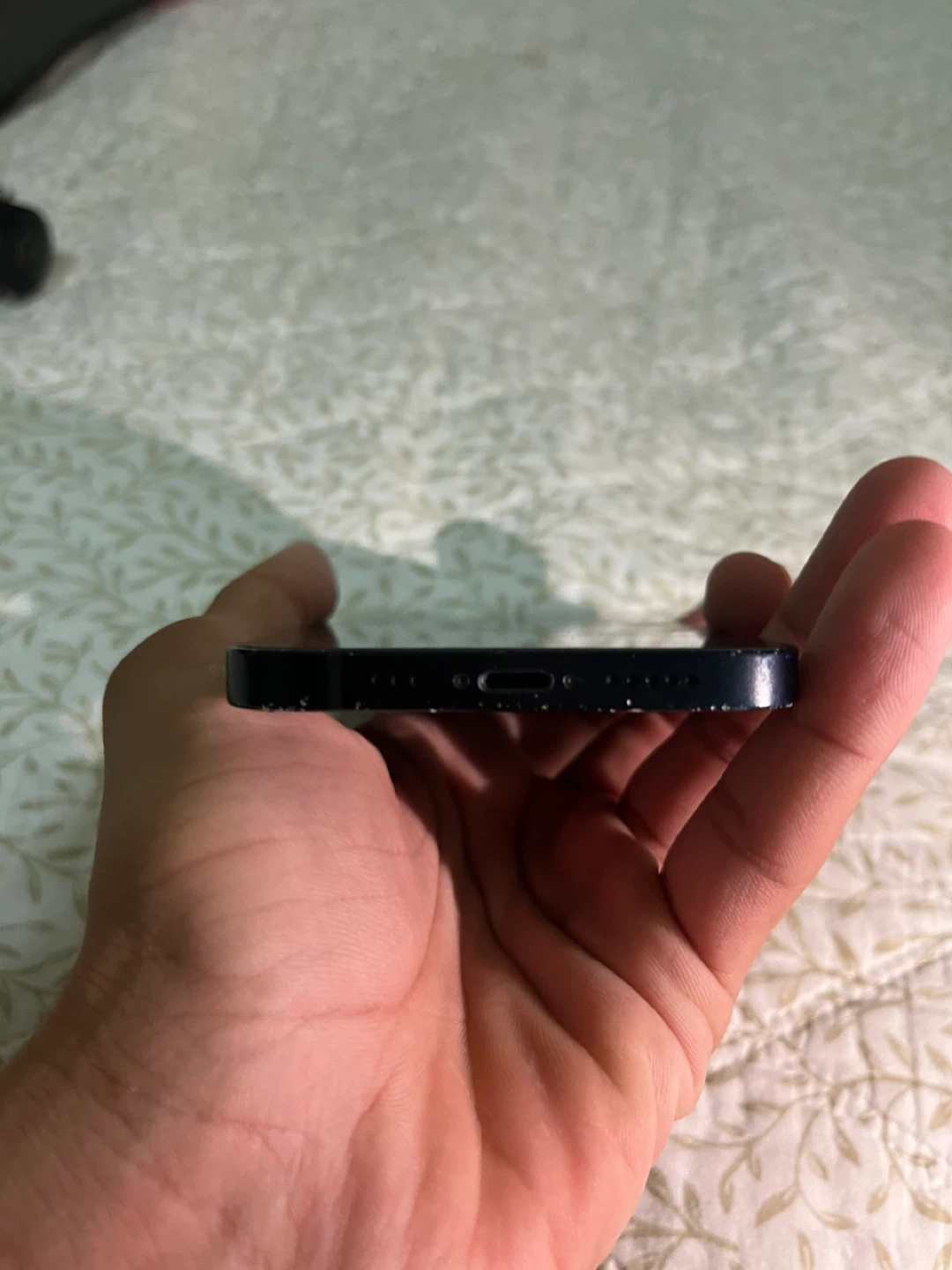 iPhone 12 - Scratches on Screen - photo 3