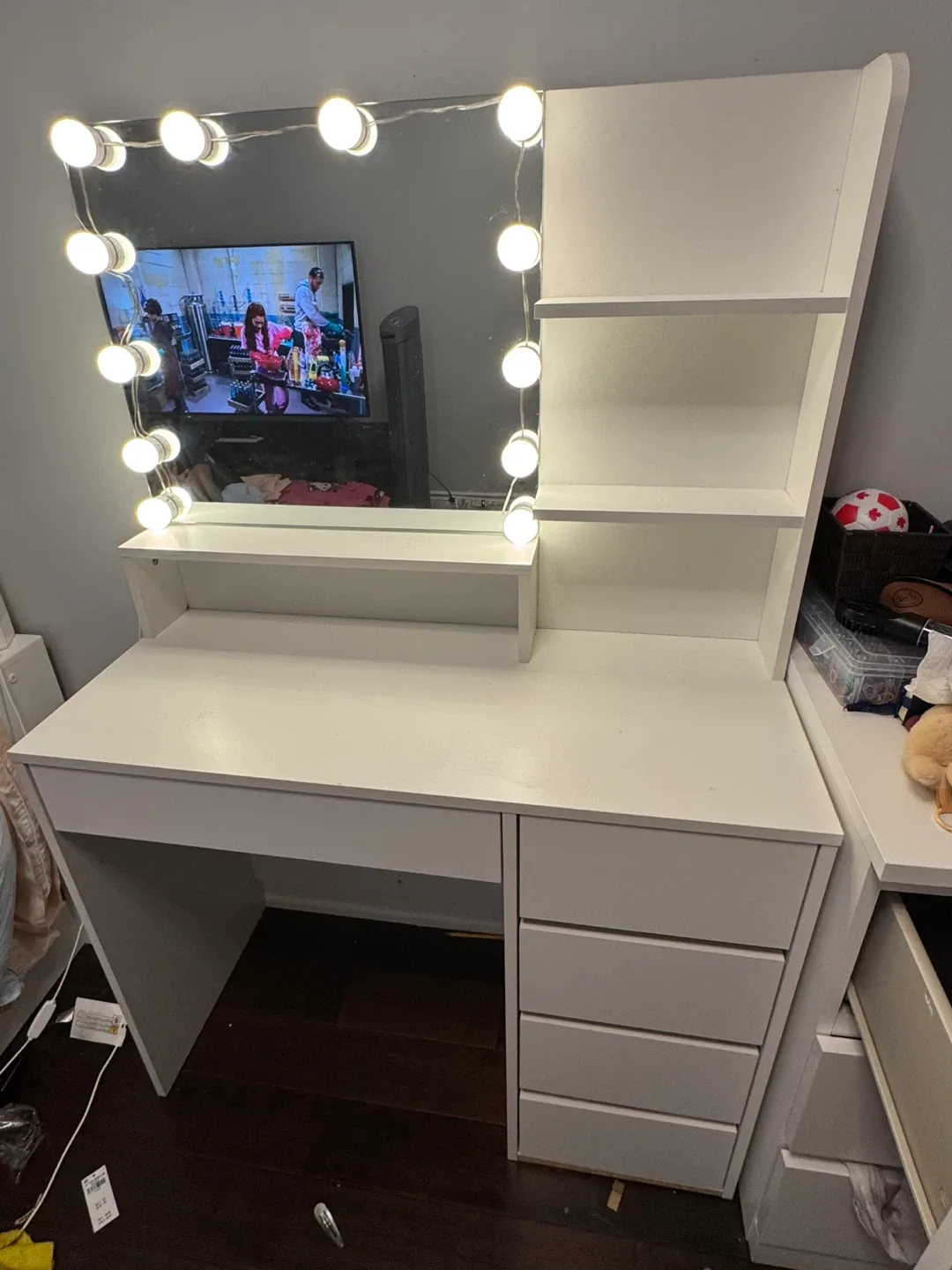 White Vanity Makeup Desk with Lights image indicator(3)