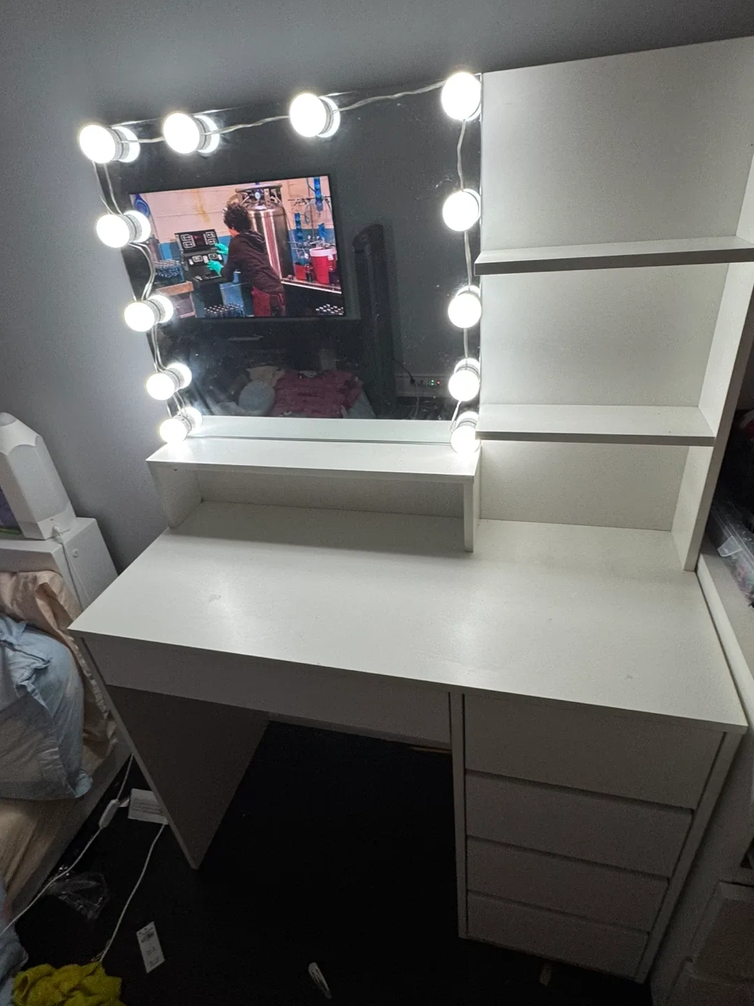 White Vanity Makeup Desk with Lights image indicator(4)
