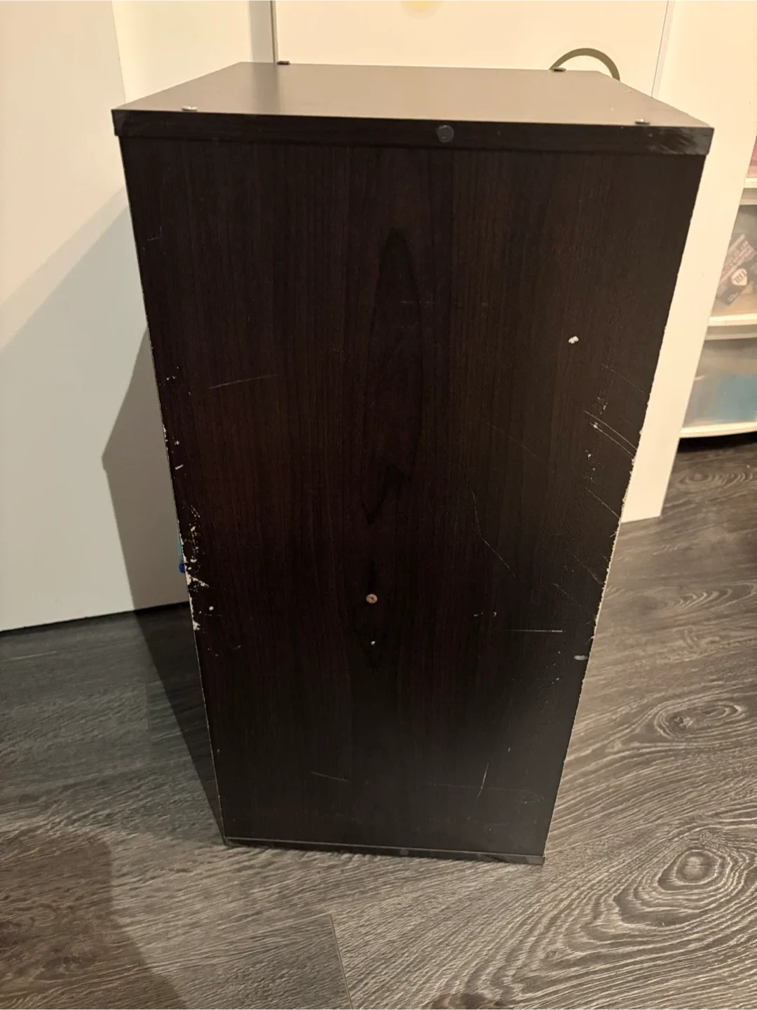 Brown Shelf with Blue Bins image indicator(6)