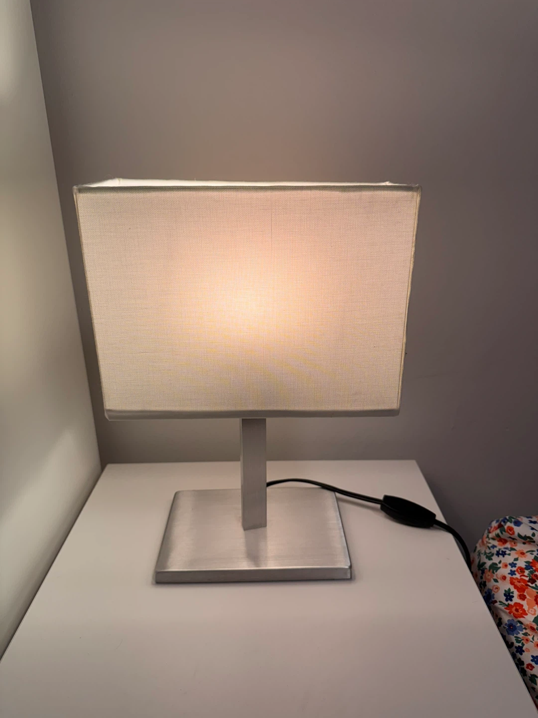 2 White Bedside Tables and 2 Lamps