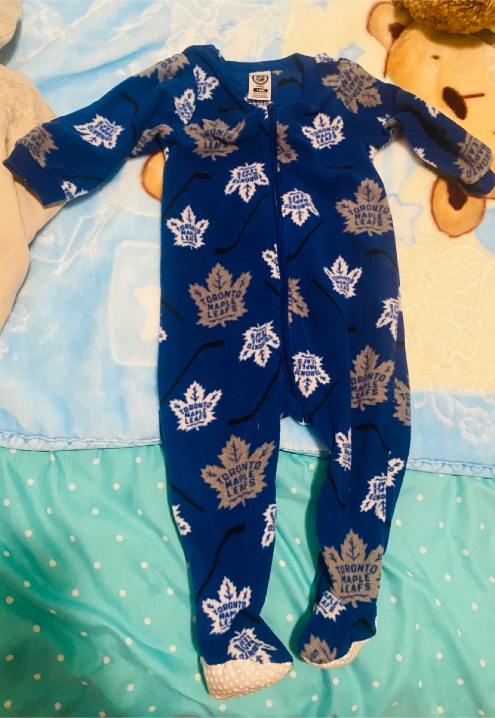 Toronto Maple Leafs 18M Onesie