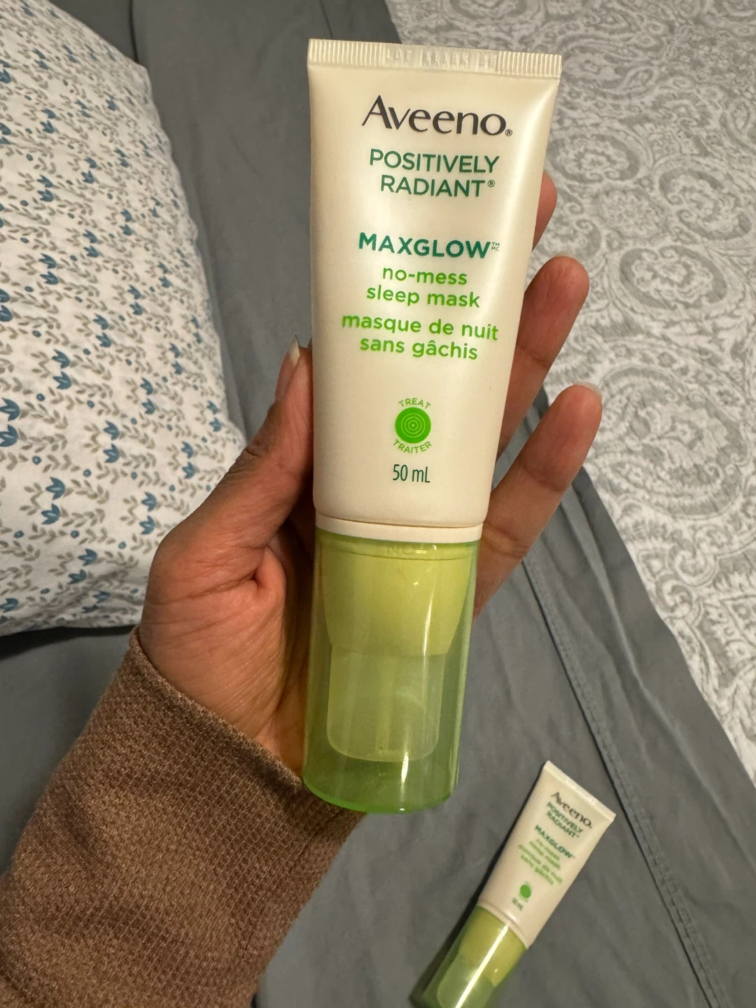 Aveeno Positively Radiant Maxglow Sleep Mask (50ml)