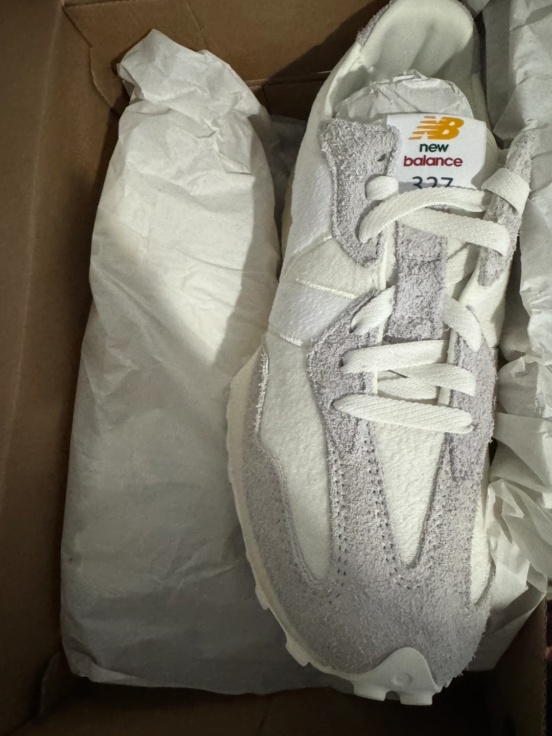 New Balance 327 White Sneakers - Size 8 US
