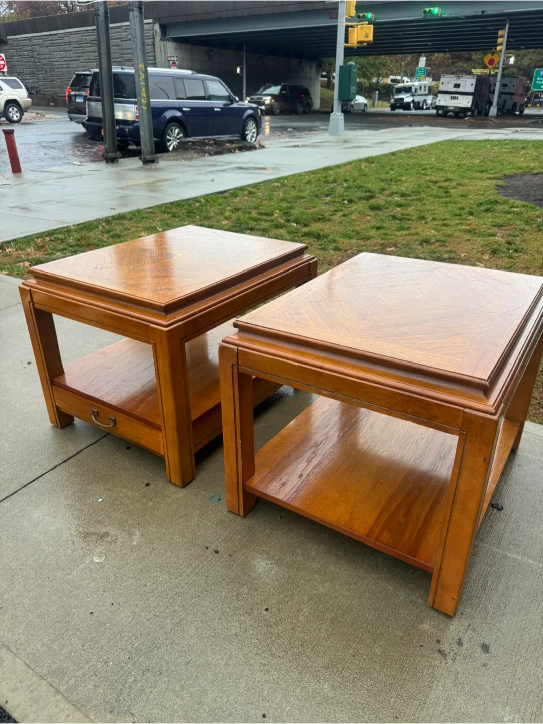 Free delivery side tables