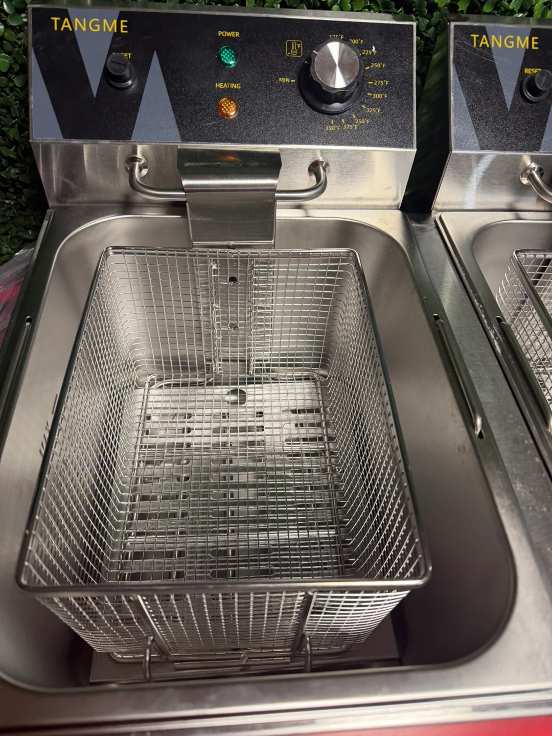 Commercial deep fryer - photo 5
