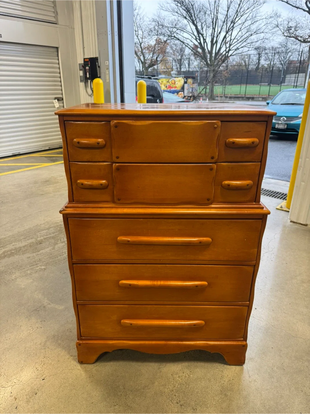 Free delivery Wooden Dresser