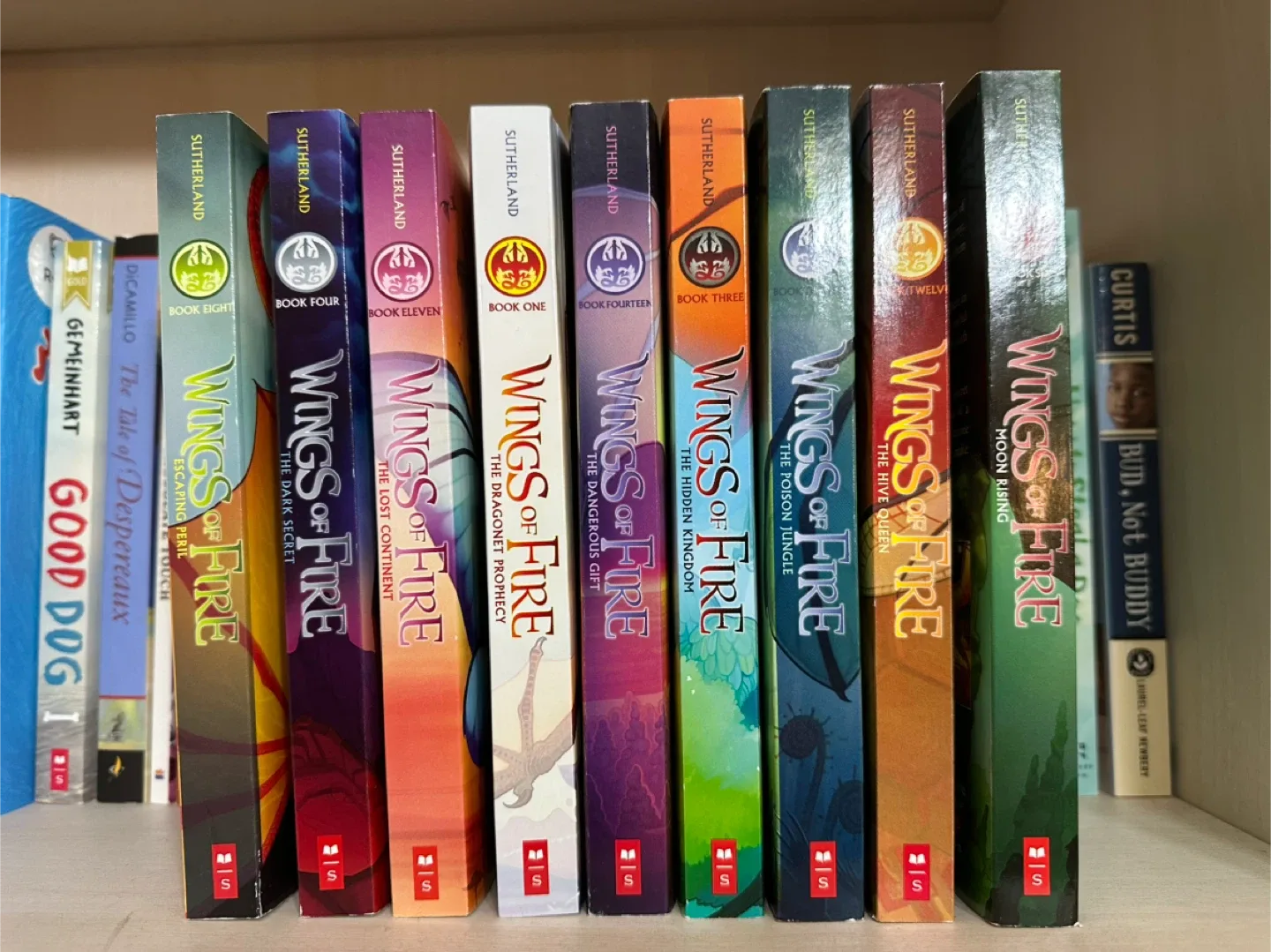 Wings of Fire Book Series by Tui T. Sutherland
