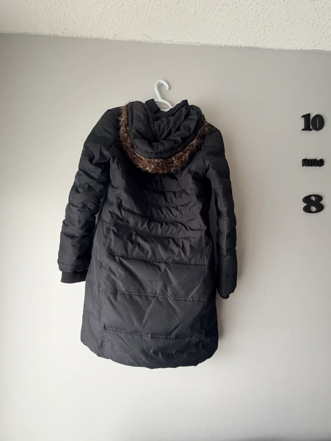 Ellabee Black Puffer Coat - Size M image indicator(2)