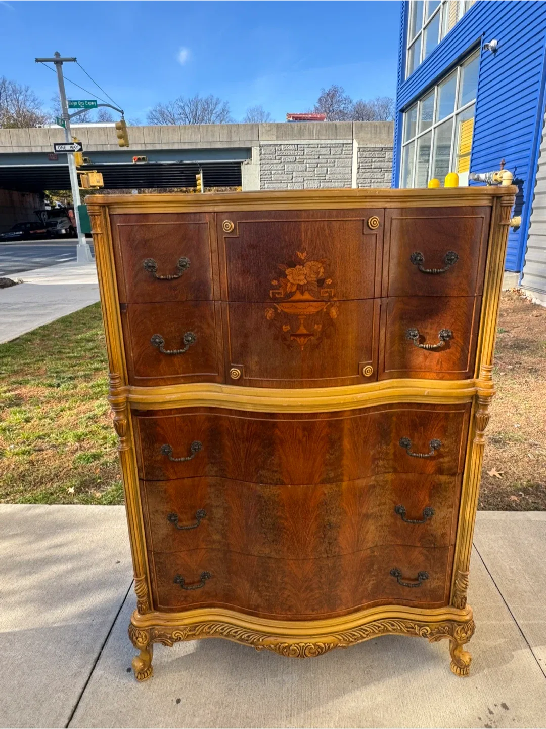 Free delivery wood dresser