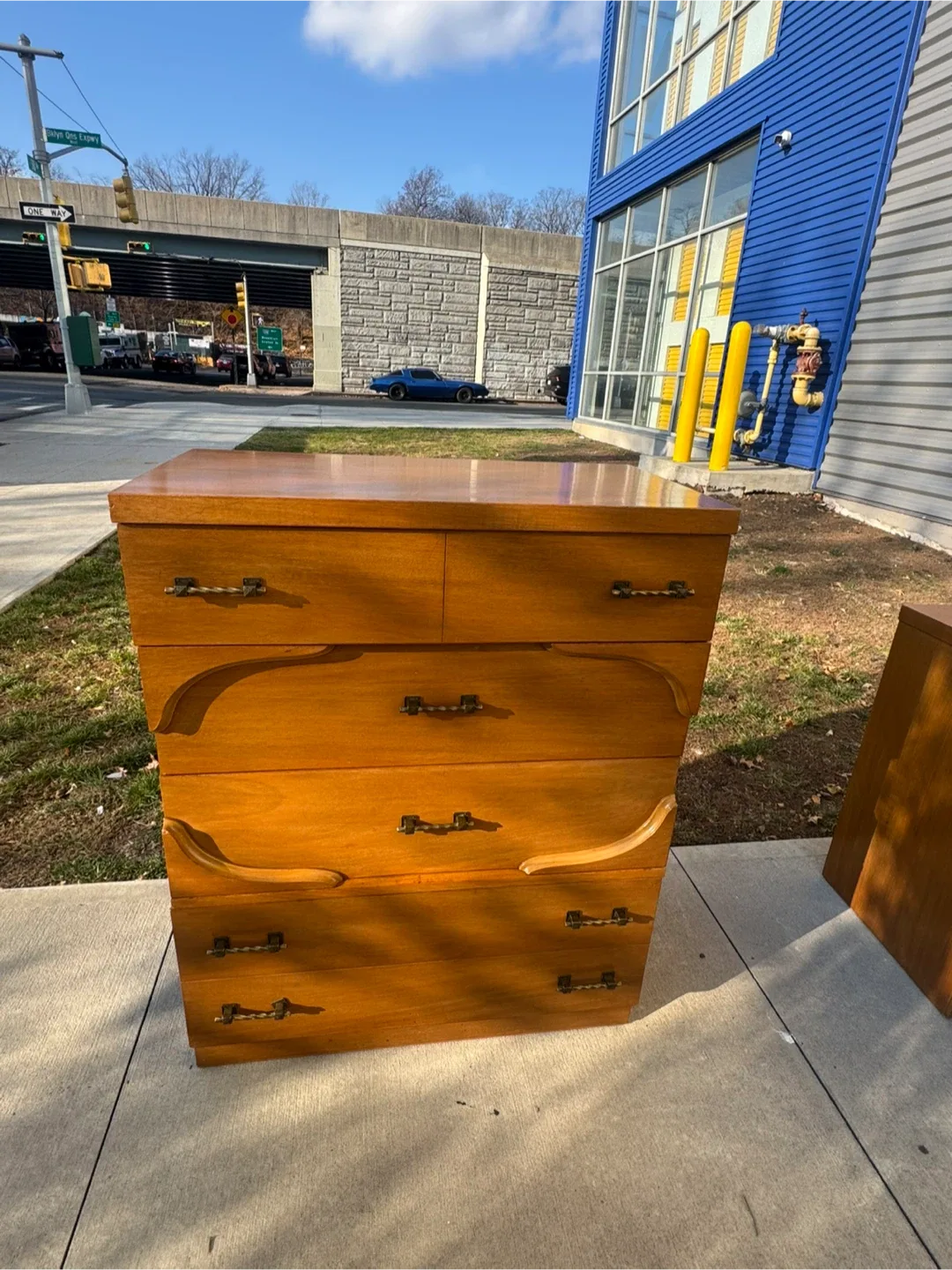 Free delivery wood dresser