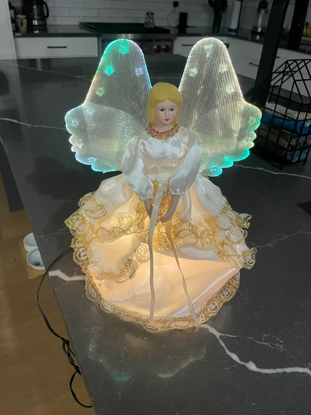 Angel Tree Topper with Fiber Optic Wings - photo 3