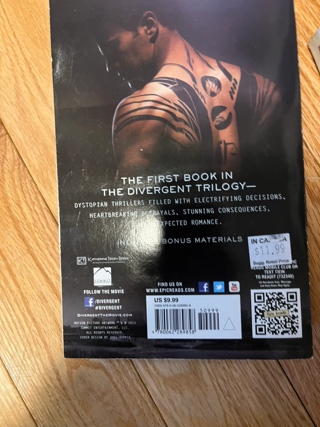 Divergent by Veronica Roth - photo 2