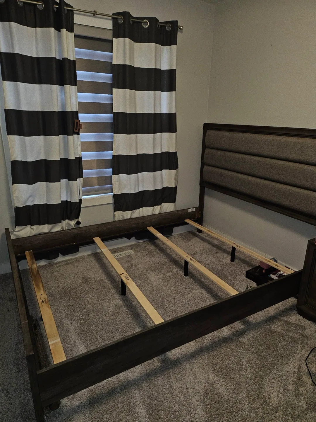 Queen Size Bed Frame with Mattress image indicator(2)