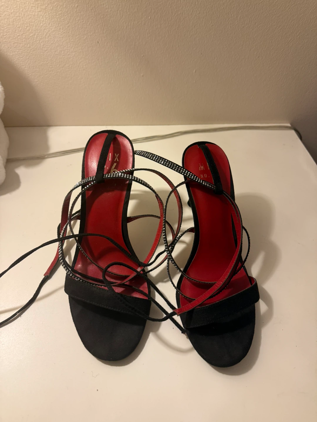 Mix No. 6 Black Heels - Size 9M - photo 2