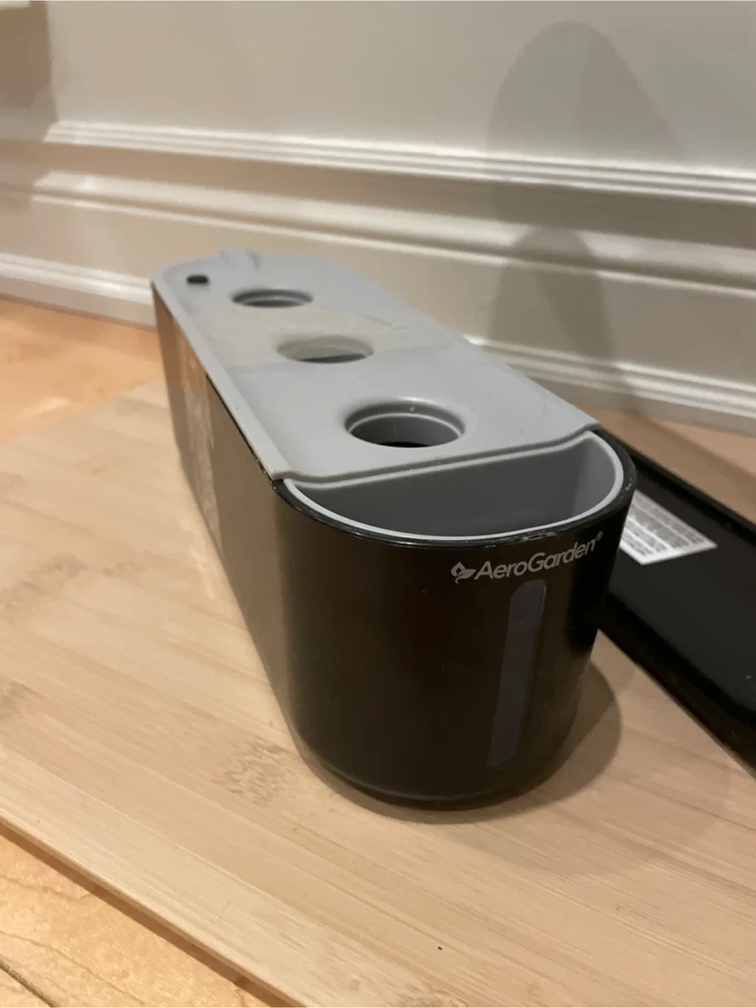 AeroGarden Indoor Garden System image indicator(4)