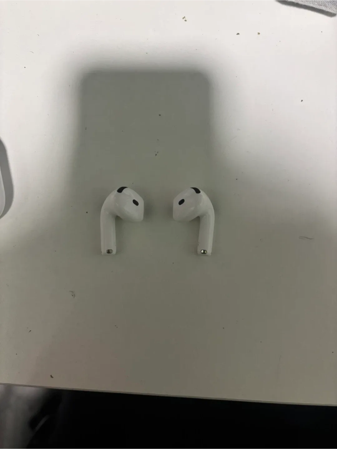 AirPod 4 image indicator(5)