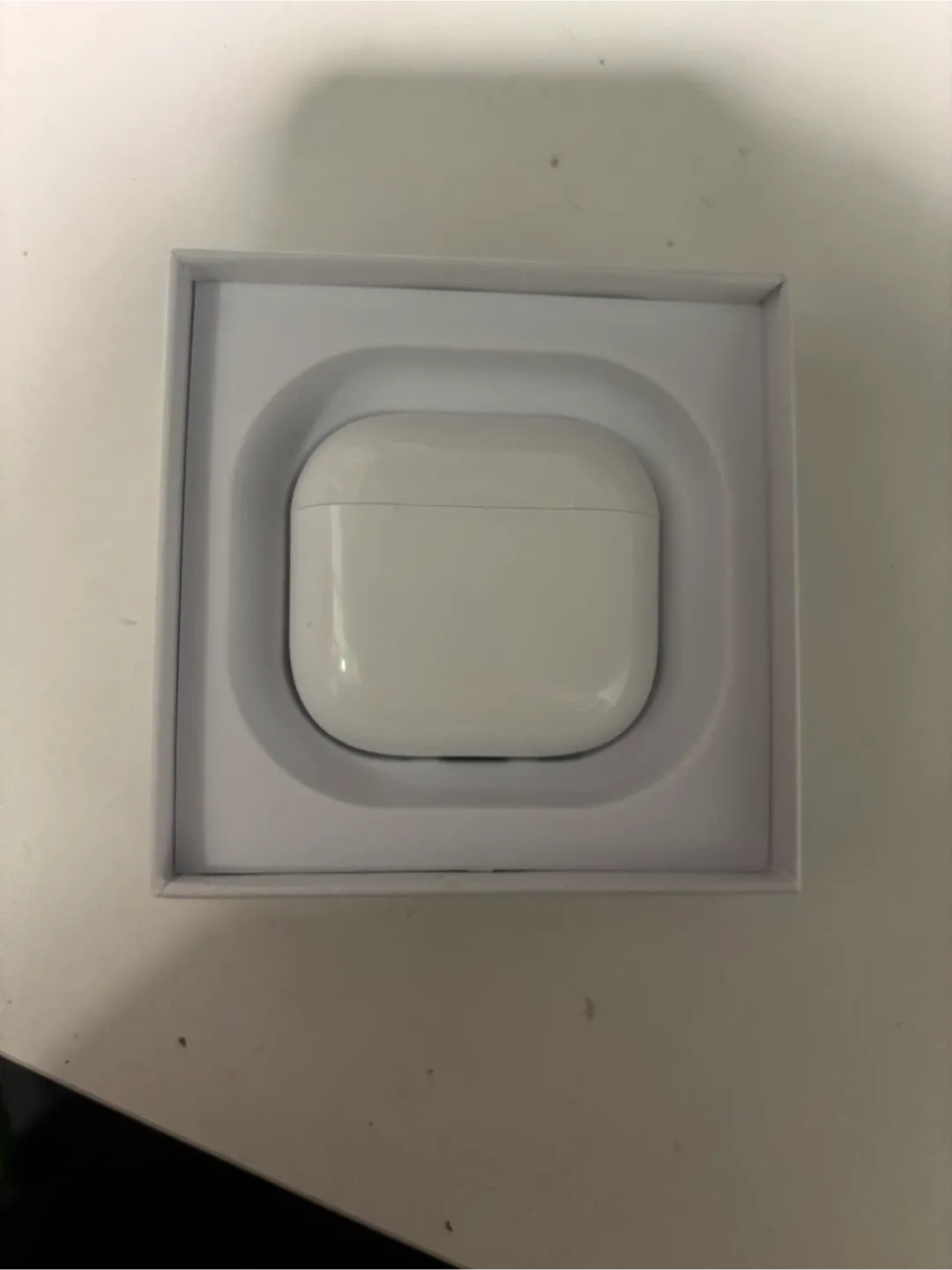 AirPod 4 image indicator(3)