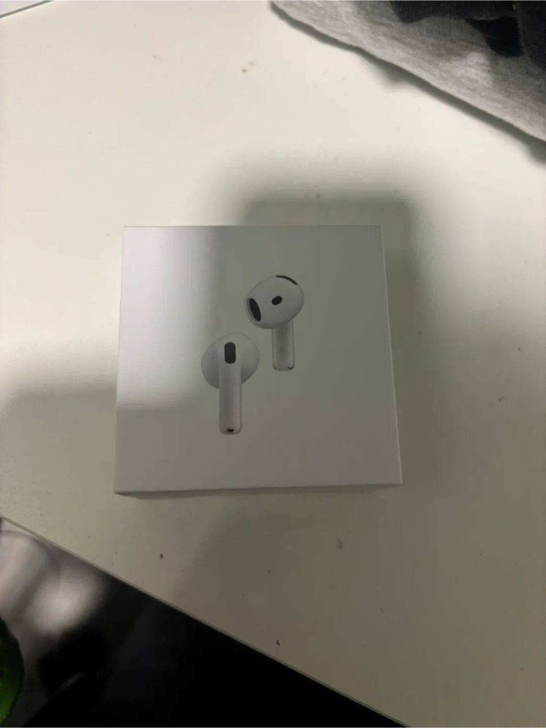 AirPod 4