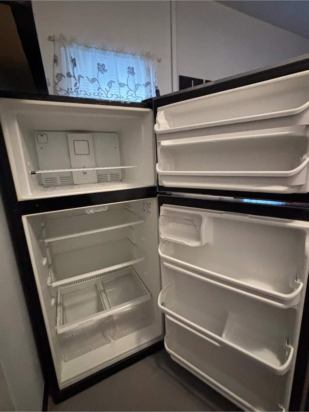 Kenmore Refrigerator - photo 4