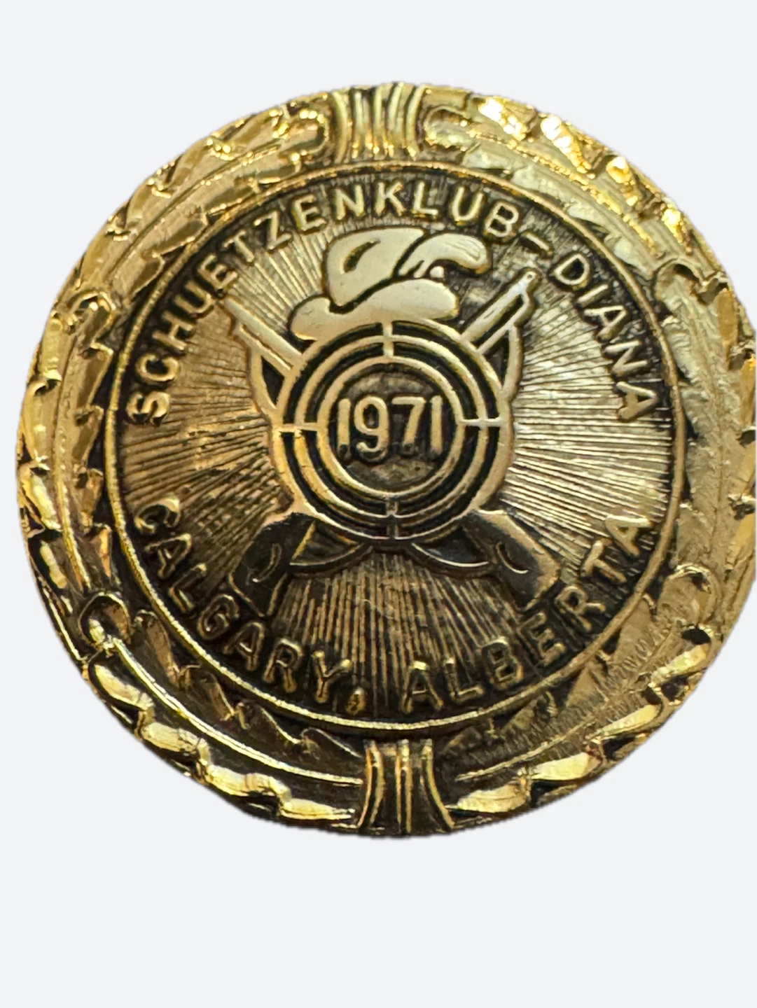 Vintage Schuetzenklub Diana Pin Calgary Alberta 1971 Pin