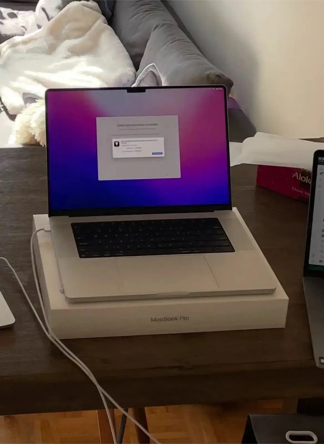 MacBook Pro 16 inch – M1 Max | 32-core GPU | 32GB RAM | 1TB - photo 2