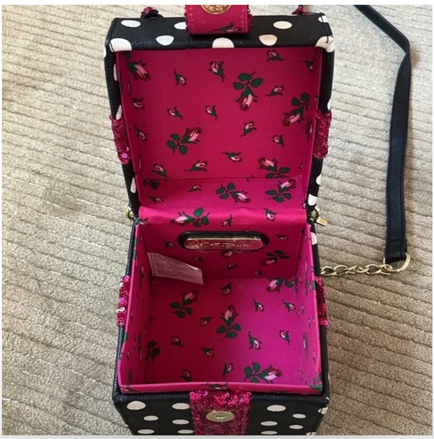 Betsey Johnson sequin Bow Crossbody Bag - photo 4