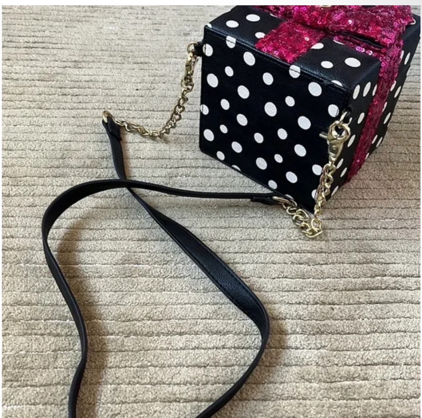 Betsey Johnson sequin Bow Crossbody Bag - photo 2