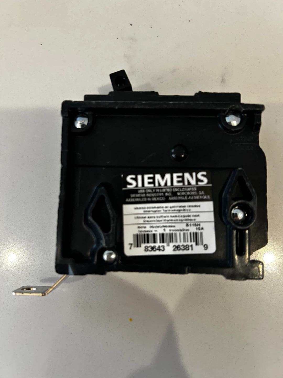 Siemens 15amp B115H breakers - photo 2